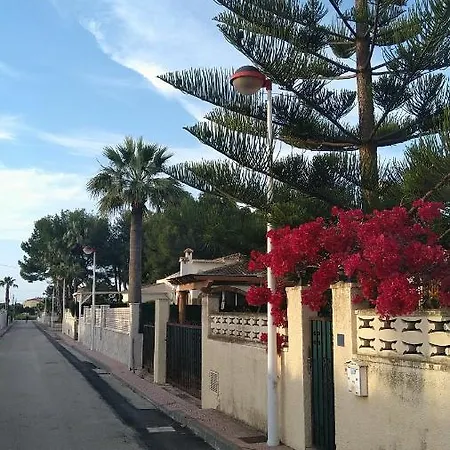 Villa Stylish Family Villa, Near Beach,prive Parking,wifi *