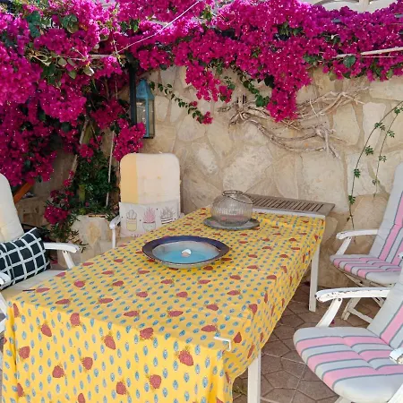 Stylish Family Villa, Near Beach,prive Parking,wifi