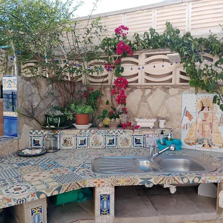 Stylish Family Villa, Near Beach,prive Parking,wifi Villa *