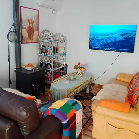 Stylish Family Villa, Near Beach,prive Parking,wifi