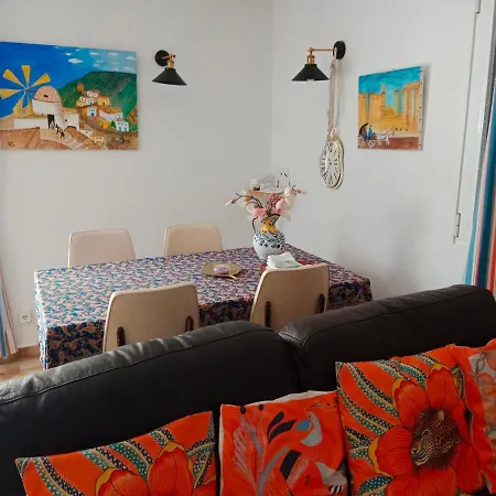 Stylish Family Villa, Near Beach,prive Parking,wifi Villa