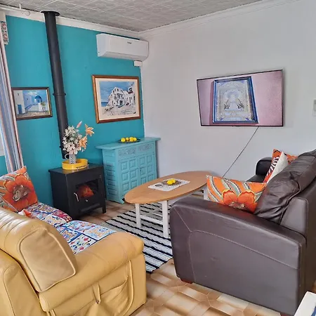 Villa Stylish Family Villa, Near Beach,prive Parking,wifi
